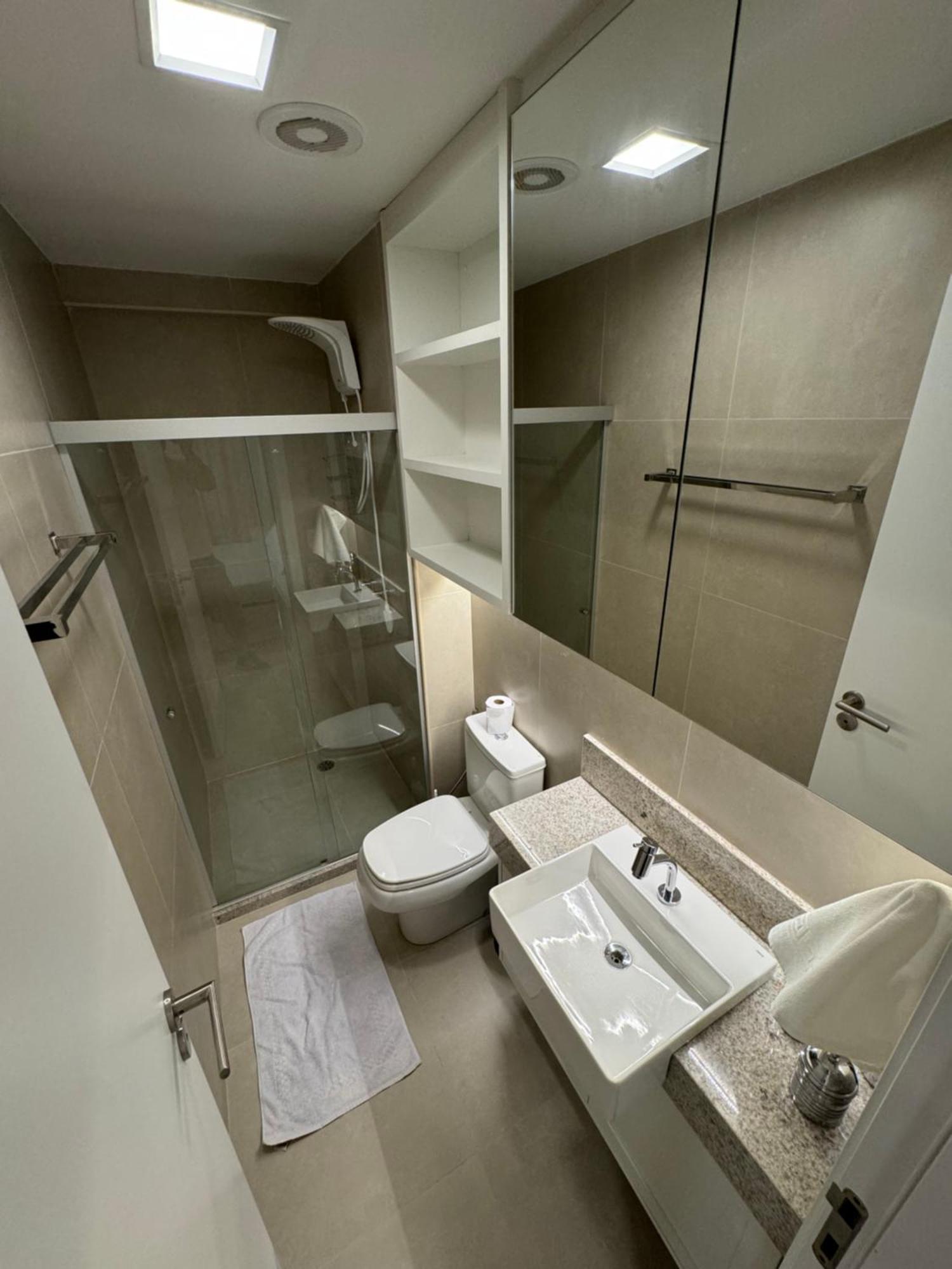 Apartamento Class Bc1805 Pe Na Areia Barra Ondina Salvador